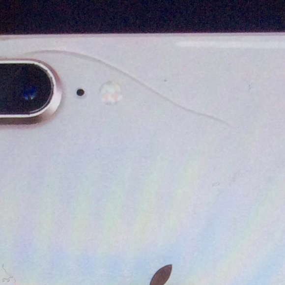 Apple iPhone 8 Plus – 64gb Rosegold - Picture 5 of 5